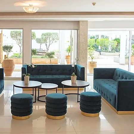 Dome Marina & Szálloda 4*