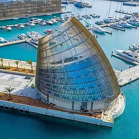Dome Marina &